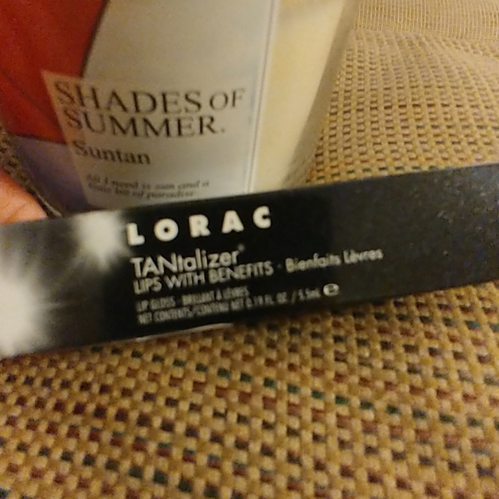 💋BNIB LORAC ☀TANtalizer☀ lipgloss in "Ernesto"